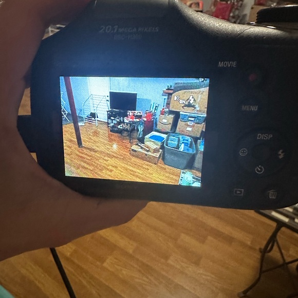 Sony Cybershot DSC H300 Digital Camera - Brand New - Picture 2 of 3